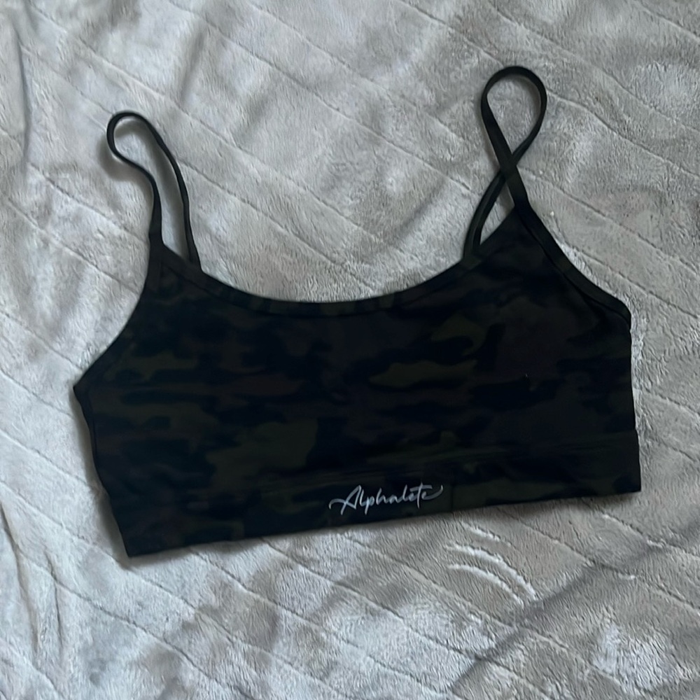 alphalete sports bra